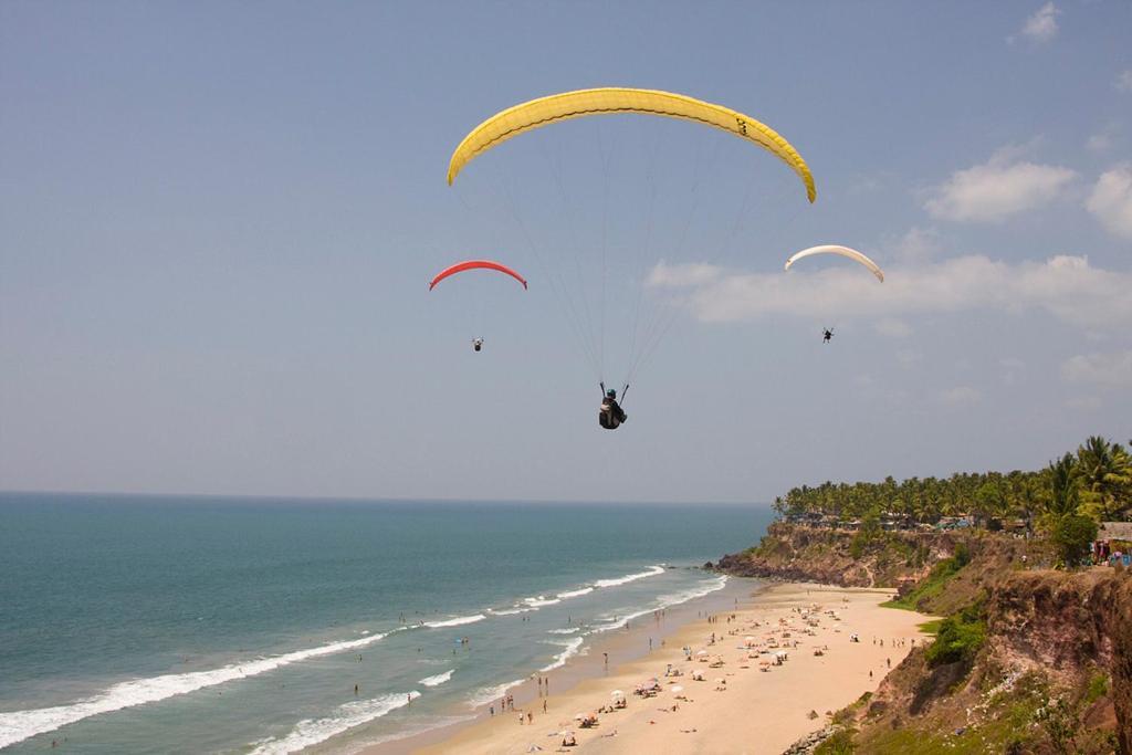 Palm Bay Beach Residency Hotel Varkala Buitenkant foto